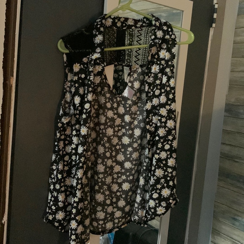 Flowery vest